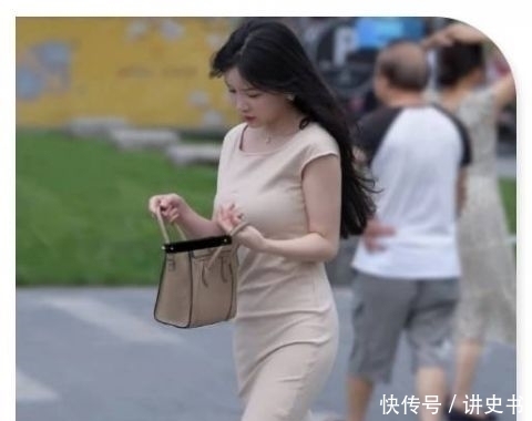 系列■减龄时尚又大气!,街拍:小姐姐“粉红芭比”系列的连衣裙