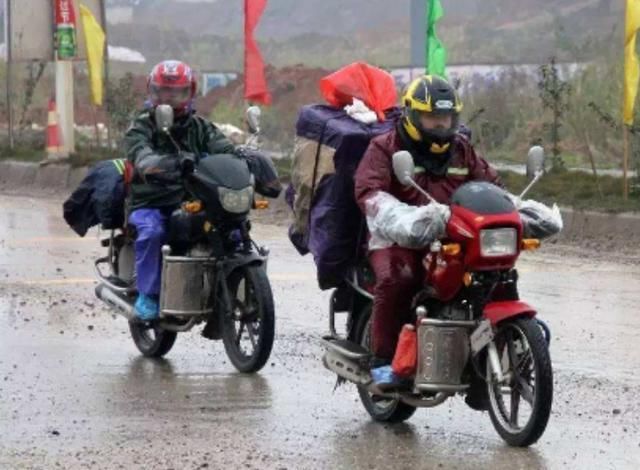 雨伞将退出中国家庭？义乌造“避雨套”一炮而红，狂风暴雨不湿身