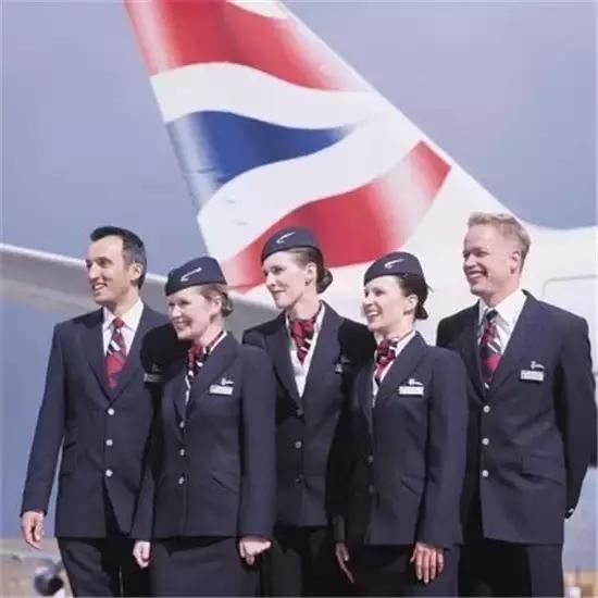 空姐制服的百年演变史，让你明白制服诱惑的真正原因