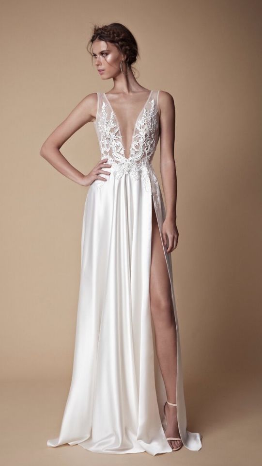 Berta婚纱:蕾丝与薄纱完美的结合带来天使般的魅力