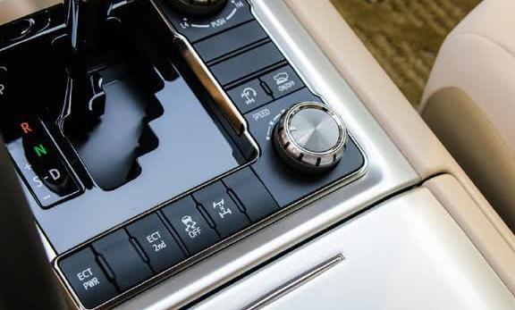 油箱也能加热？传说中的柴油兰德酷路泽4.5L了解下