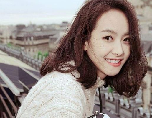 感觉■女人不管留长发还是短发,注意好这3件事,显脸小更显年轻!