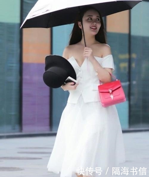  【温婉】街拍：小姐姐穿白纱裙，温婉大气，没有100斤穿不出效果！