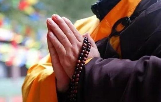 和尚常说的“南无阿弥陀佛”到底是啥意思呢？翻译后令人肃然生敬