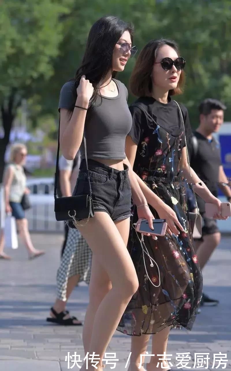 『 年轻』年轻女孩就该这么穿,摄影韵味十足