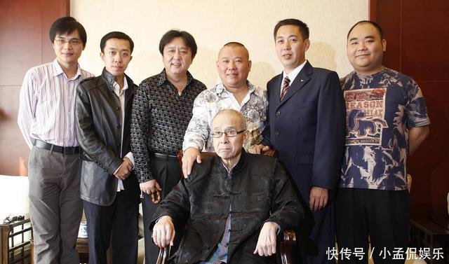  『后台』德云社后台供着五位老先生，除了侯耀文张文顺，其他几位什么来头