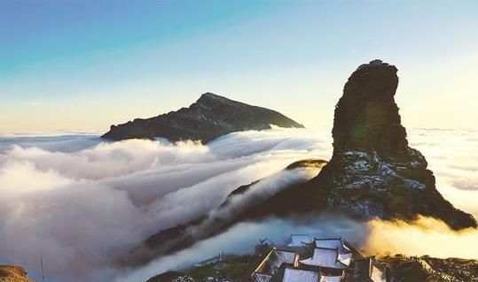 全球最不可思议寺庙，“悬挂”2000米高空中已有500年，就在中国