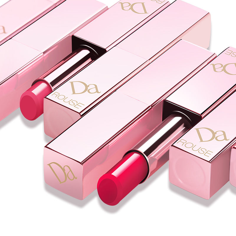 世上没有丑女人，只有懒女人!学会这几个淡妆小妙招，5秒变美女