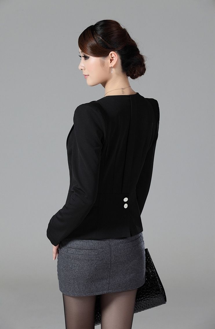 美女写真:台湾模特蓁羚短裙牛仔裤系列写真