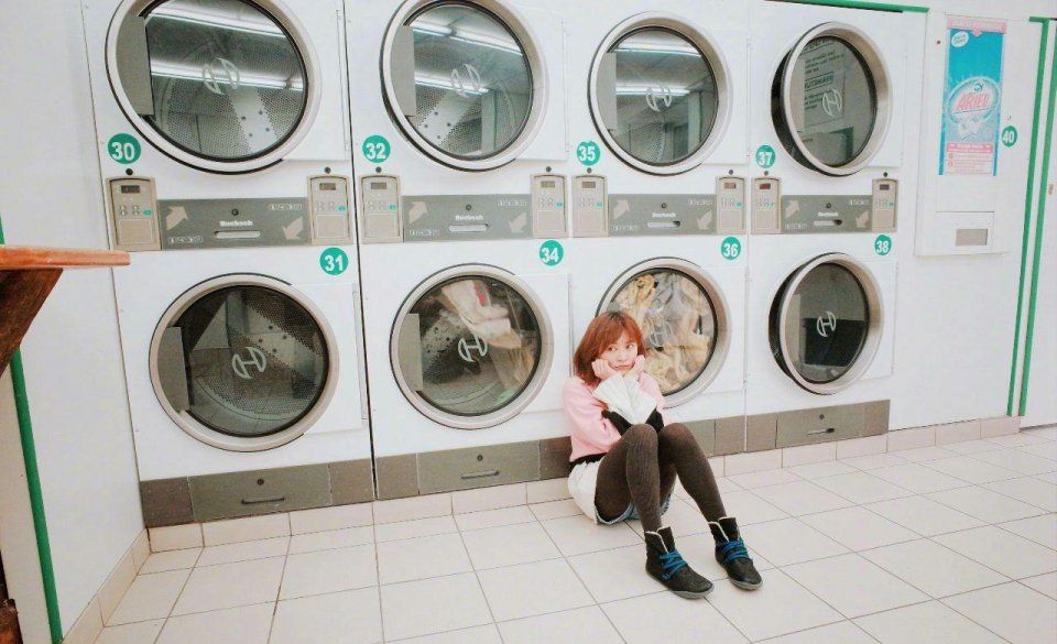 陈意涵不光有气质，还特别的会挑衣服!这样穿根本看不出怀孕了!