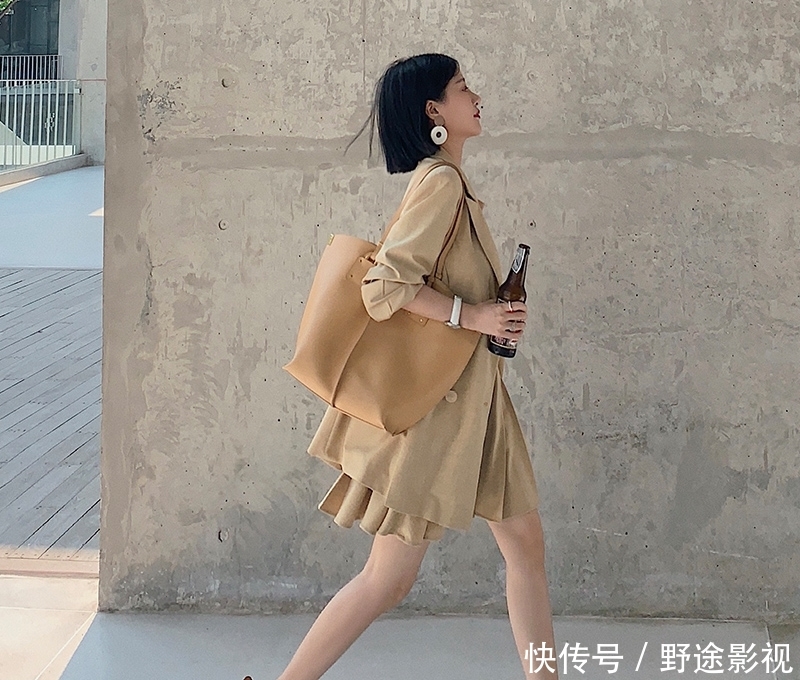『大喜』网红大喜解锁小个子OL穿搭,气场与时髦兼具,20+瞎穿都好看