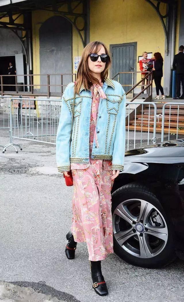  「印花图案」2020春天，穿印花的女人最迷人！