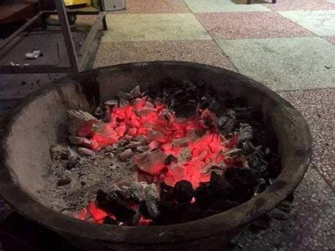  农村白事就变多   为什么很多老年人都过不了“这关”