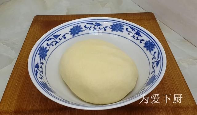  [香甜]面包别再烤着吃了，锅里一焖，比蛋糕香甜好吃，新手也能一次成功
