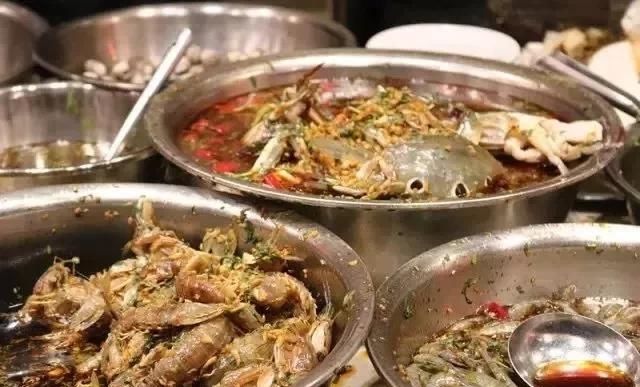  『海鲜』探索这座小岛的人间烟火，南澳人的十二个时辰，到底是怎么样过的