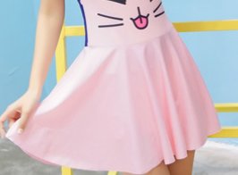 微胖女生穿“保守泳衣”太迷人,气质又美嫩,女人见了都怦然心动