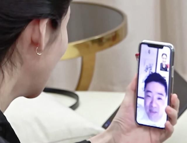  #家那闺女#李维嘉调侃张碧晨约丁俊晖打篮球，却放他幼鸽，张碧晨的表述太逗了