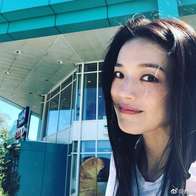 这次让人无话可说!林心如疑似还介意丑照，发美照反击