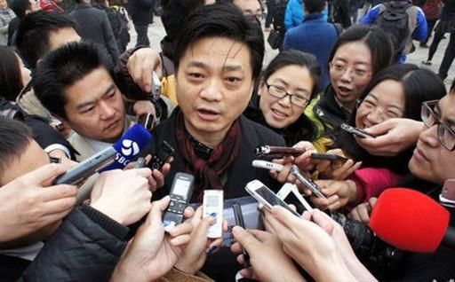 群星指责问题疫苗，方舟子却为其洗白，崔永元直接送他6个字