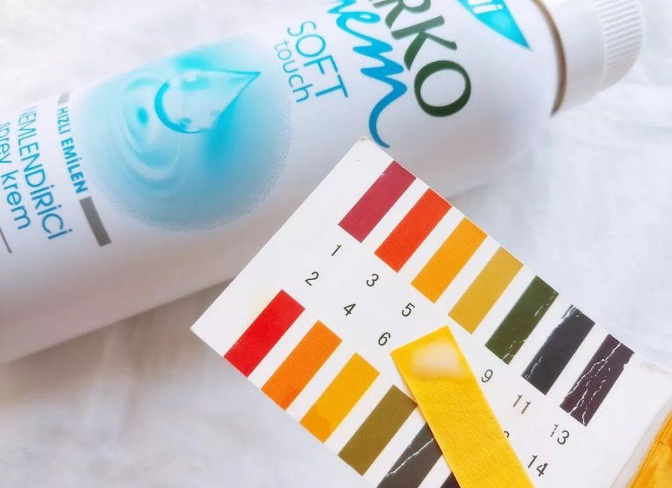 当身体乳喷遍全身,婴儿般的水润肌肤迅速封锁~