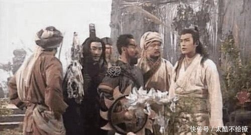 【道具】“史上最穷”4个剧组,每一部都十分经典,最后一部连道具都买不起!
