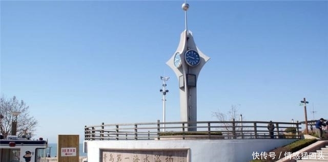 山东最“拥挤”的浴场，10万游客在此游乐戏水，宛如下饺子一样