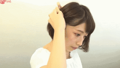 短发的赵丽颖周冬雨不烫不染，发型依然多变的秘密原来是它!