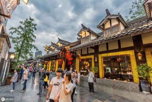 海螺沟，冰火两重天的极致体验，冬季景色很美