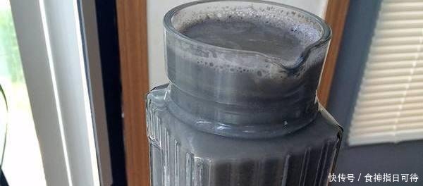 「含有丰富」它是“天然花青素”,每周吃三次,皮肤水嫩有光泽,素颜都很美