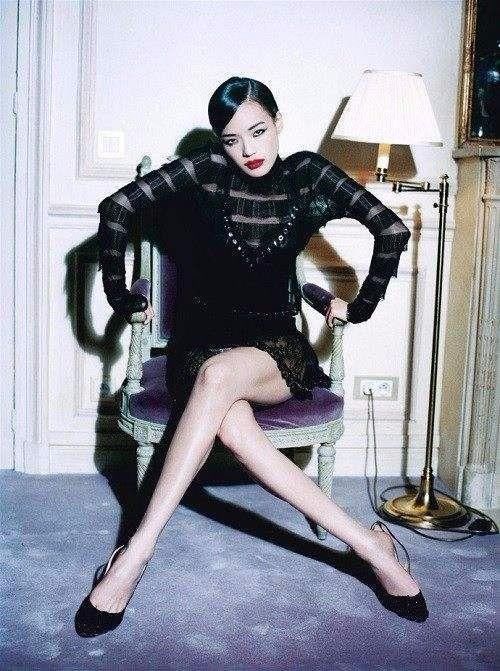 舒淇远看是大唐宫女，近看一张厌世脸，网友：造型师要下岗了！