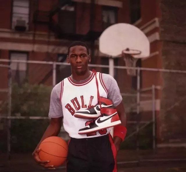 Supreme、Yeezy、AJ...你们为什么这么红?