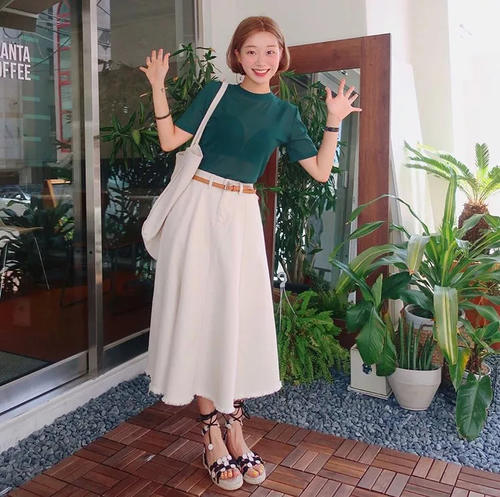 短发韩国小姐姐告诉你：穿衣搭配原来要掌握这些技巧