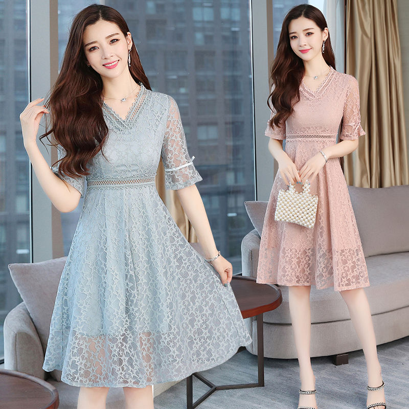 想要穿出玲珑有致的曲线吗?选好一条最收腰的裙子，优雅更迷人