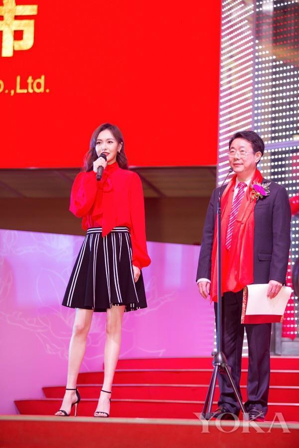 小个子女生条纹装让你显高显瘦 原来全是优点！