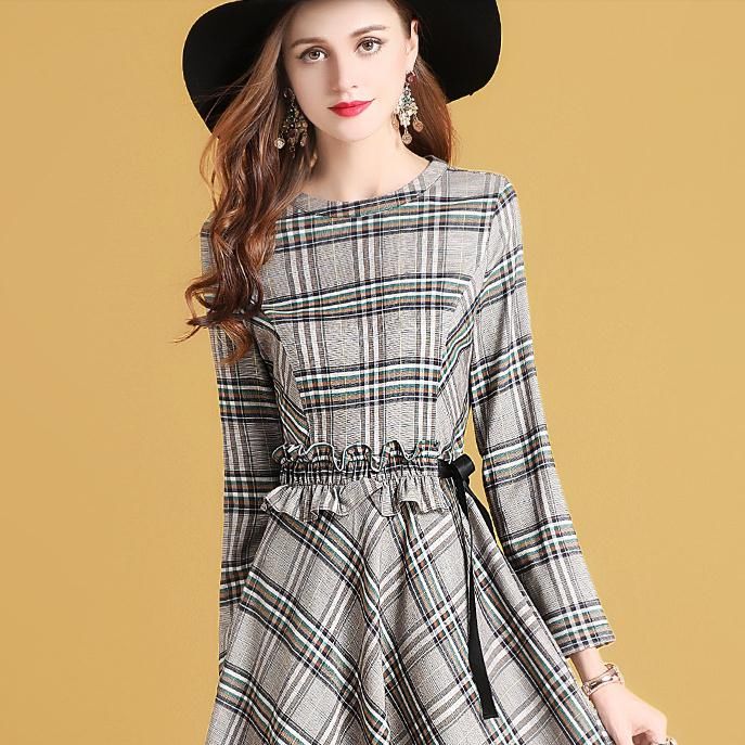 有一种美叫“宝石蓝”秋裙，媲美十件旗袍，虽贵，但美得直入心坎