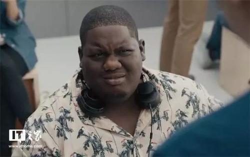 iPhone或被强制要求退网；首例《王者荣耀》外挂案宣判，两人获刑