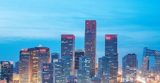  力压：中国最新城市榜单来袭：武汉险胜成都位列第五，南京力压