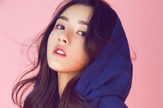 这4种脸型的女孩子，一般都很美，尤其是第2种，很受男生喜欢！