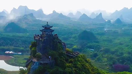 被中外游人盛誉为中国的“绿都”—南宁