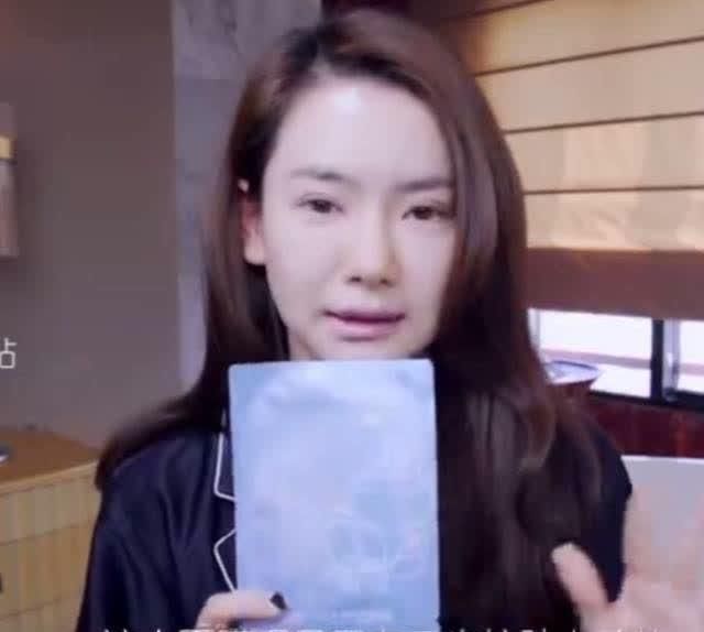 戚薇化身美妆博主,快看看她用了哪些硬生生的干货!