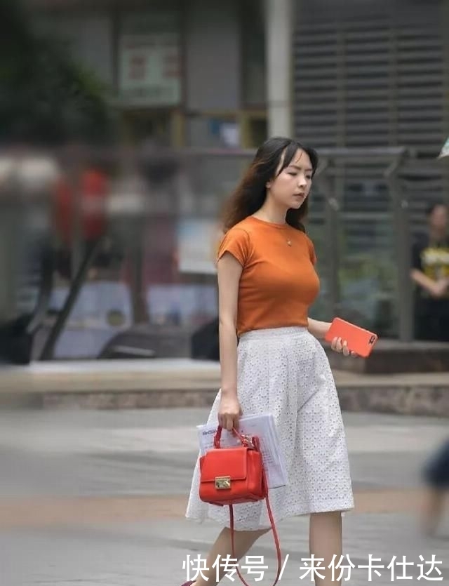 #女人#女人拥有一双适合的高跟鞋,能够提升自己的时尚品味