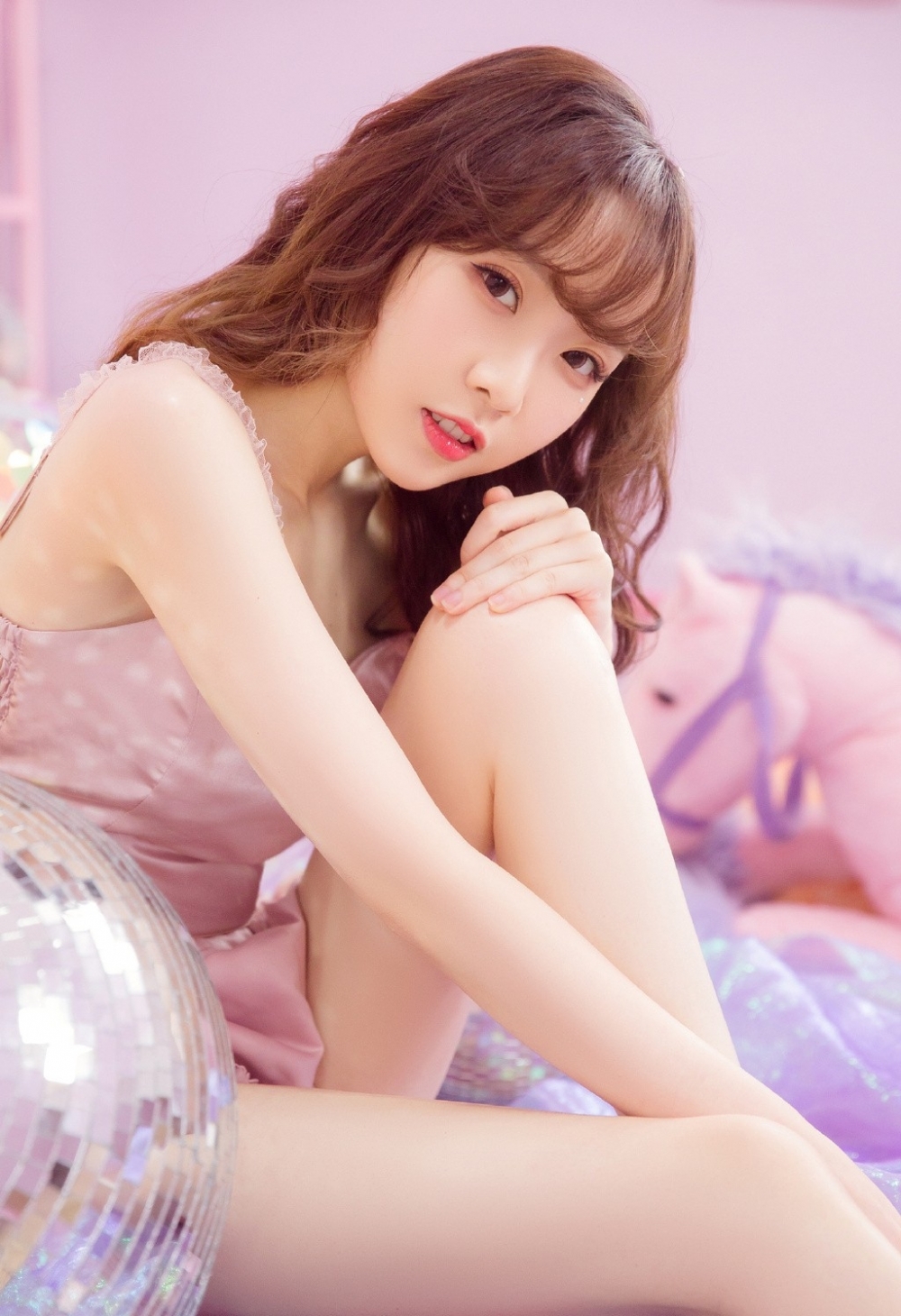 高颜值清纯甜美白皙美女细腰美腿唯美写真