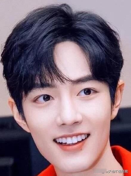 坚韧■肖战啊，一颗耀眼的星星，傲骨如梅，坚韧如竹，他好着呢！