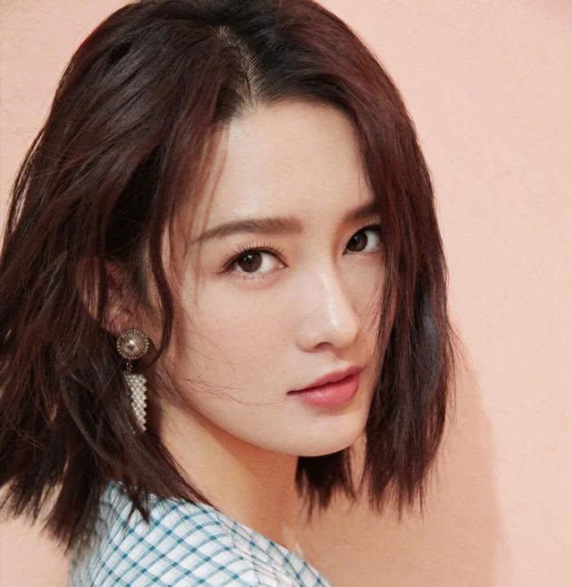  [就算]别不信，脸上有4个特征的女生，就算个子不高，也是＂高个＂脸