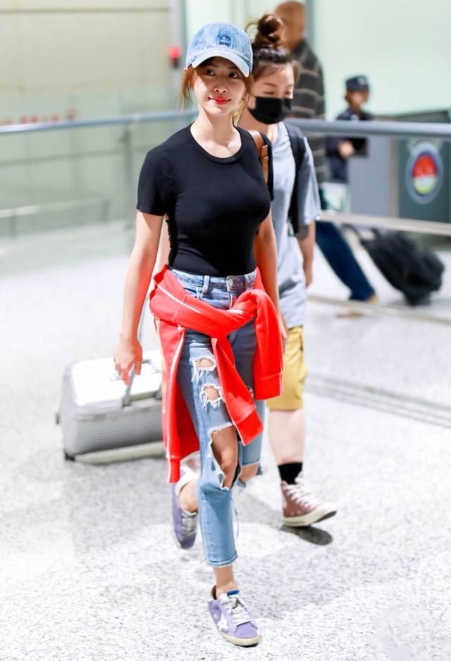 蔡依林花式露背，刘诗诗吴奇隆秀恩爱，佟丽娅最厉害年轻了10岁