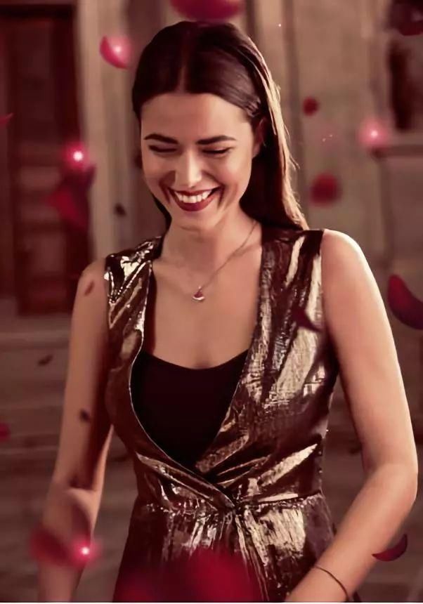 各大牌"七夕限定"凶猛来袭! 颤抖吧, 男朋友!