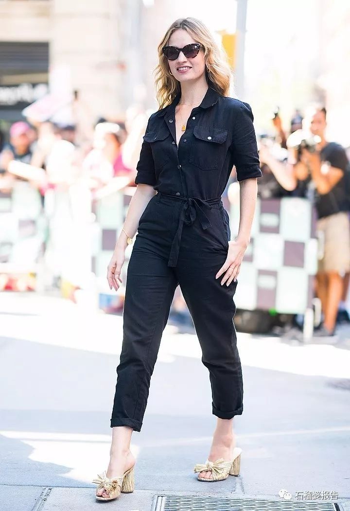 有了这双仙女凉鞋，夏季基础款自带一层迷人金边