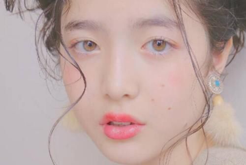  [丑八怪]“青春期”做这3件事，小心变“丑八怪”，学生党别再“糟蹋”颜值