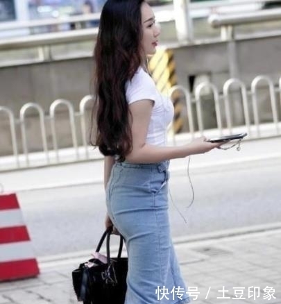 富有|街拍:富有活力的小姐姐,秀出青春活力范,哪一位最美