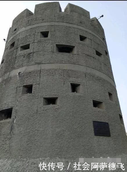  「大厦」中国最大边境城市,站在30层大厦看朝鲜新义州,你会更爱